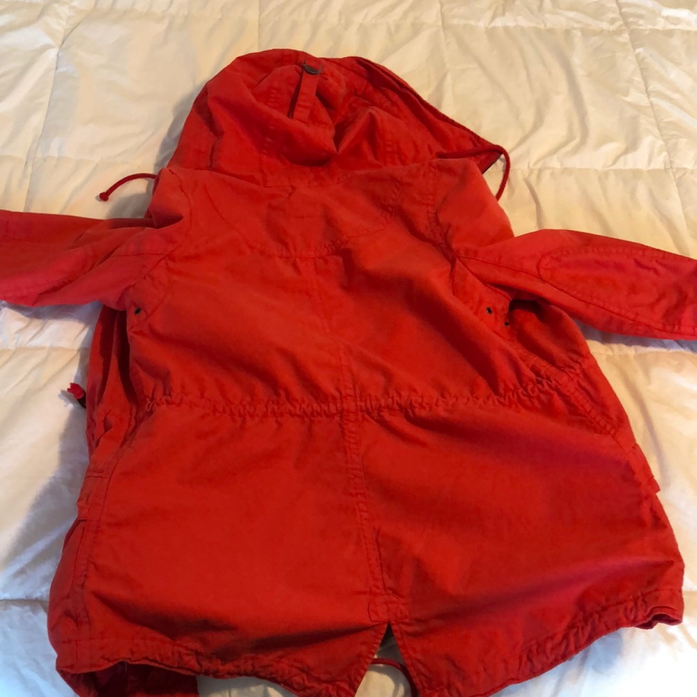 Red fall/winter coat - Picture 4 of 8